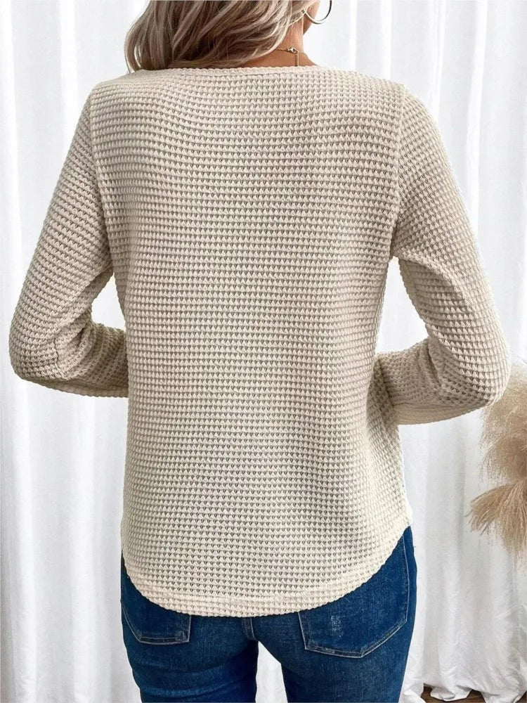Women’s Knit Long Sleeve Pullover
