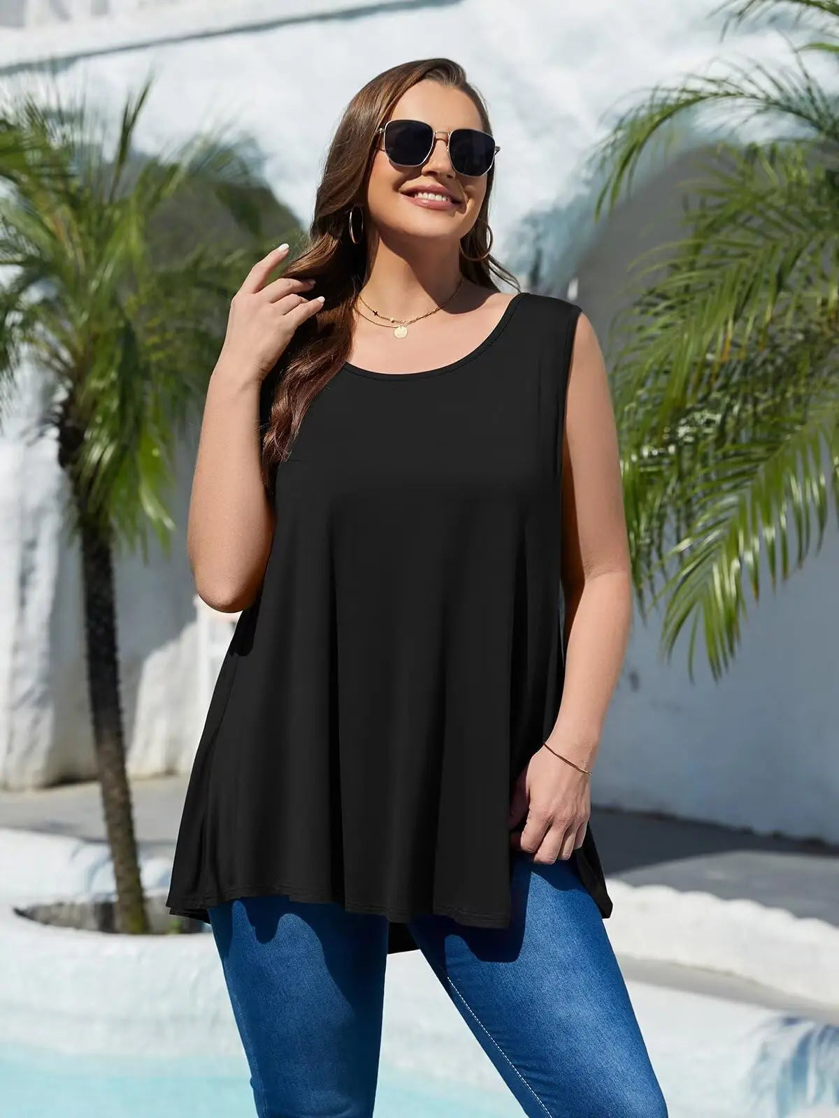 Plus Size Solid Sleeveless Tank Top