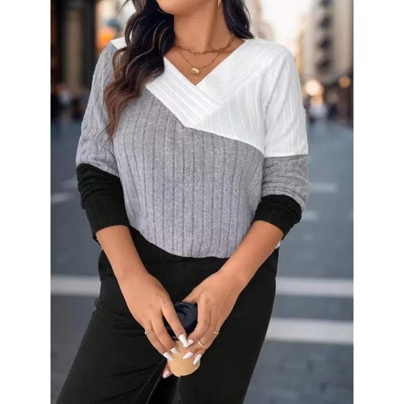 Plus Size Colorblock V-Neck Sweater