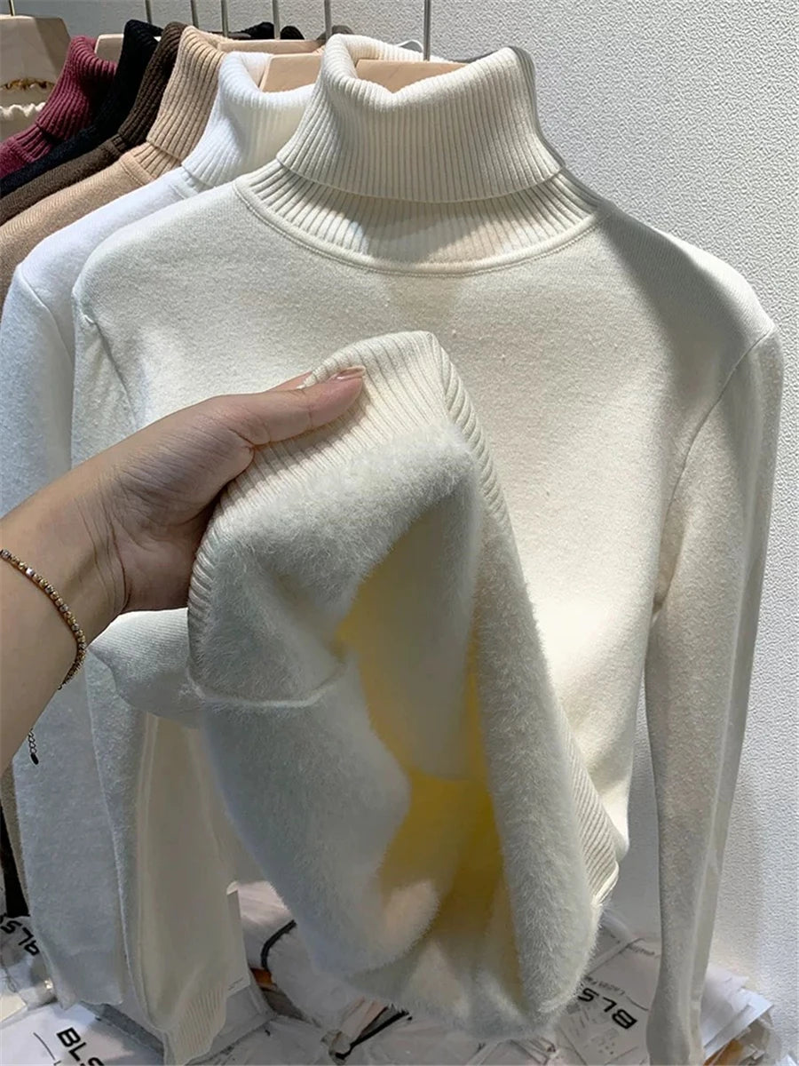 Warm Slim Turtleneck